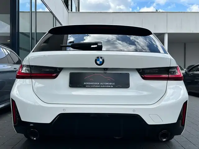 BMW 3 Series view 7