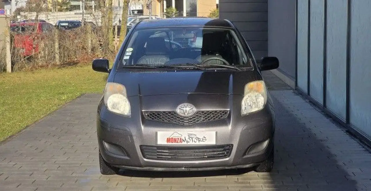 Toyota Yaris 69 VVT-I CONFORT PACK 5P