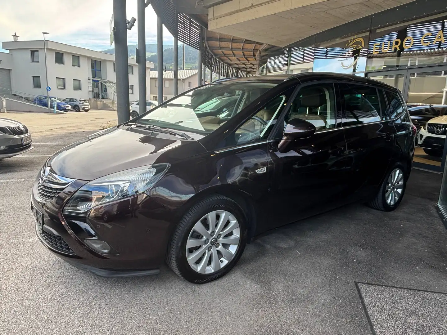 Opel Zafira Tourer Innovation 7 Sitzer Braun - 1