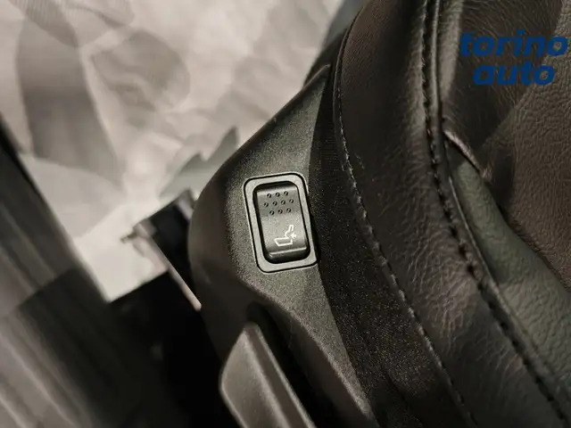 Jeep Compass view 10