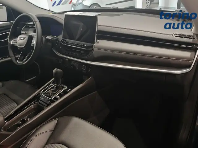 Jeep Compass view 6