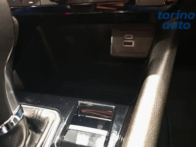 Jeep Compass view 22