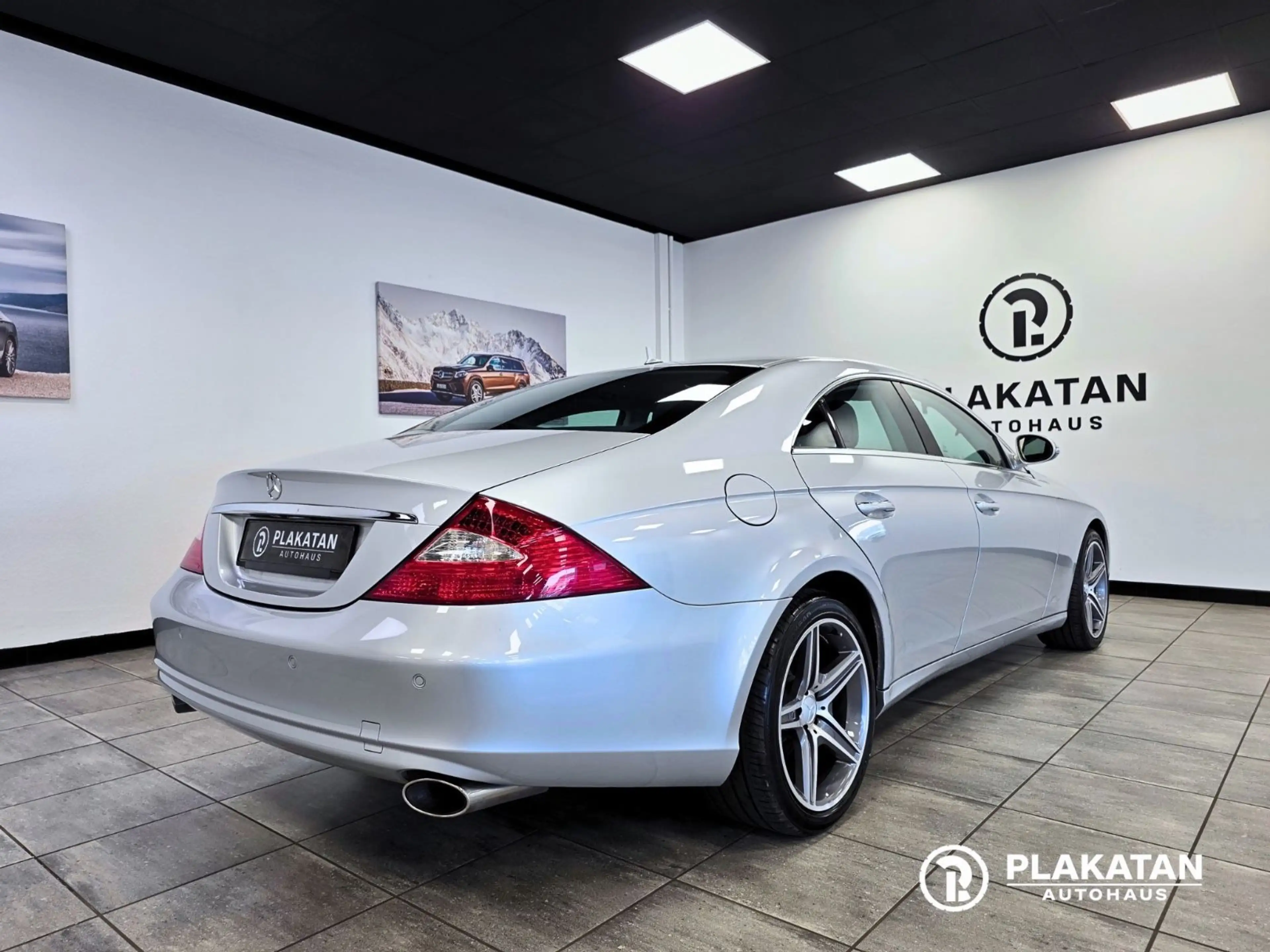 Mercedes-Benz CLS 320 CDI Leder Schiebedach SitzBeluft 4ZKlima — photo 5
