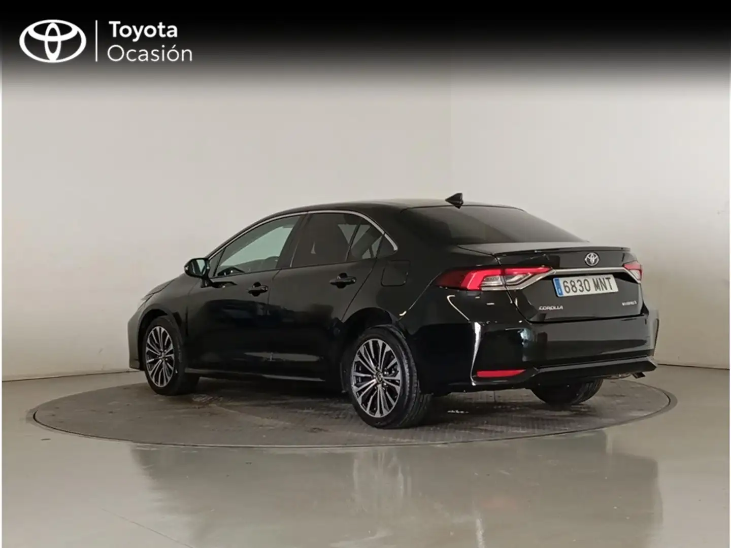 Toyota Corolla Sedán 140H Style Negro - 2