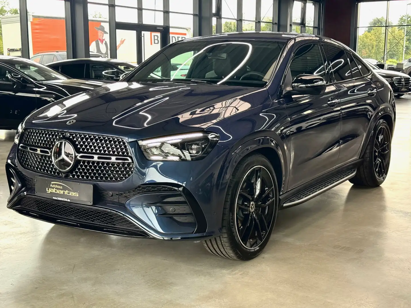 Mercedes-Benz GLE 300 d 4M Coupe AMG Night AIRMATIC 360°-K DISTRONIC+ KE Blau - 1