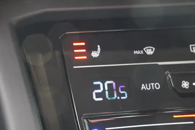 Volkswagen Touran view 15