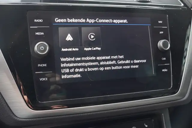 Volkswagen Touran view 6