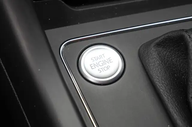 Volkswagen Touran view 9