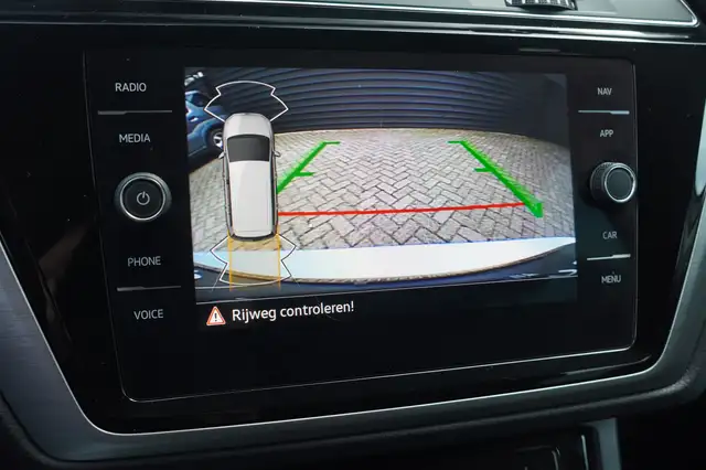 Volkswagen Touran view 5