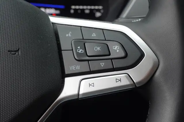 Volkswagen Touran view 19