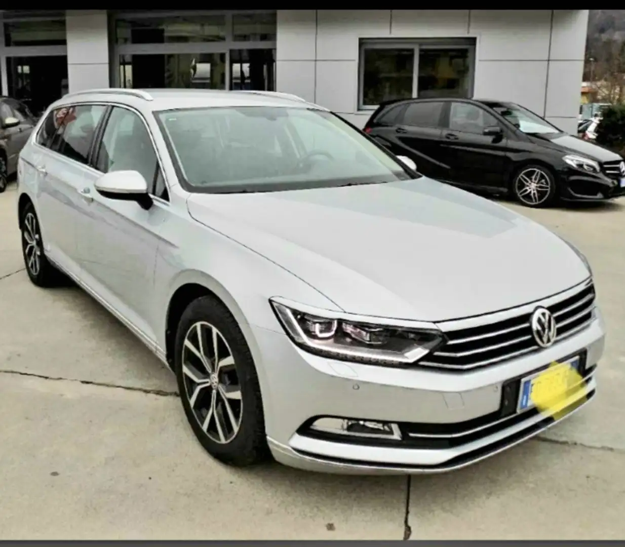 Volkswagen Passat Variant 2.0 TDI SCR DSG BlueMotion Highline - 1