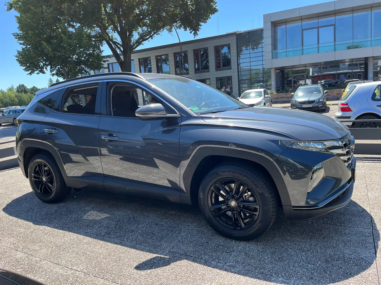 Hyundai TUCSON Trend Plug-In Hybrid 4WD Grijs - 1