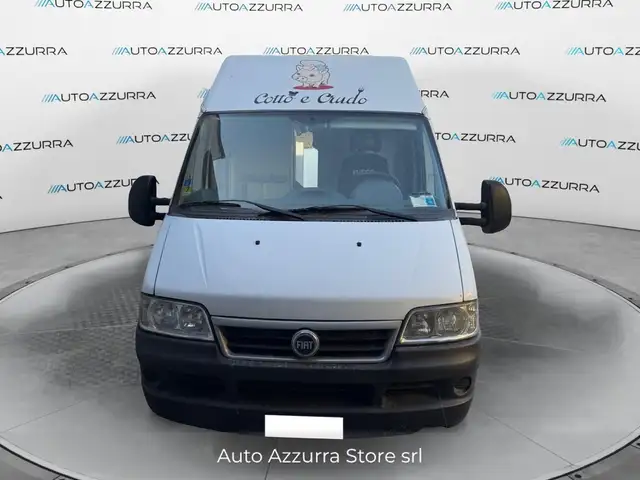 Fiat Ducato view 2