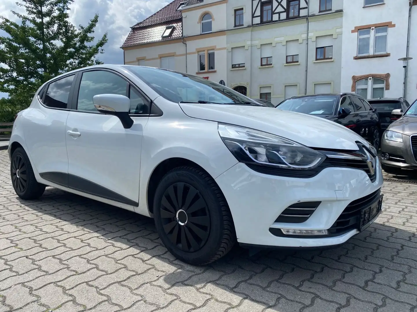 Renault Clio IV 1,5 dCi Cargo Extra Weiß - 2