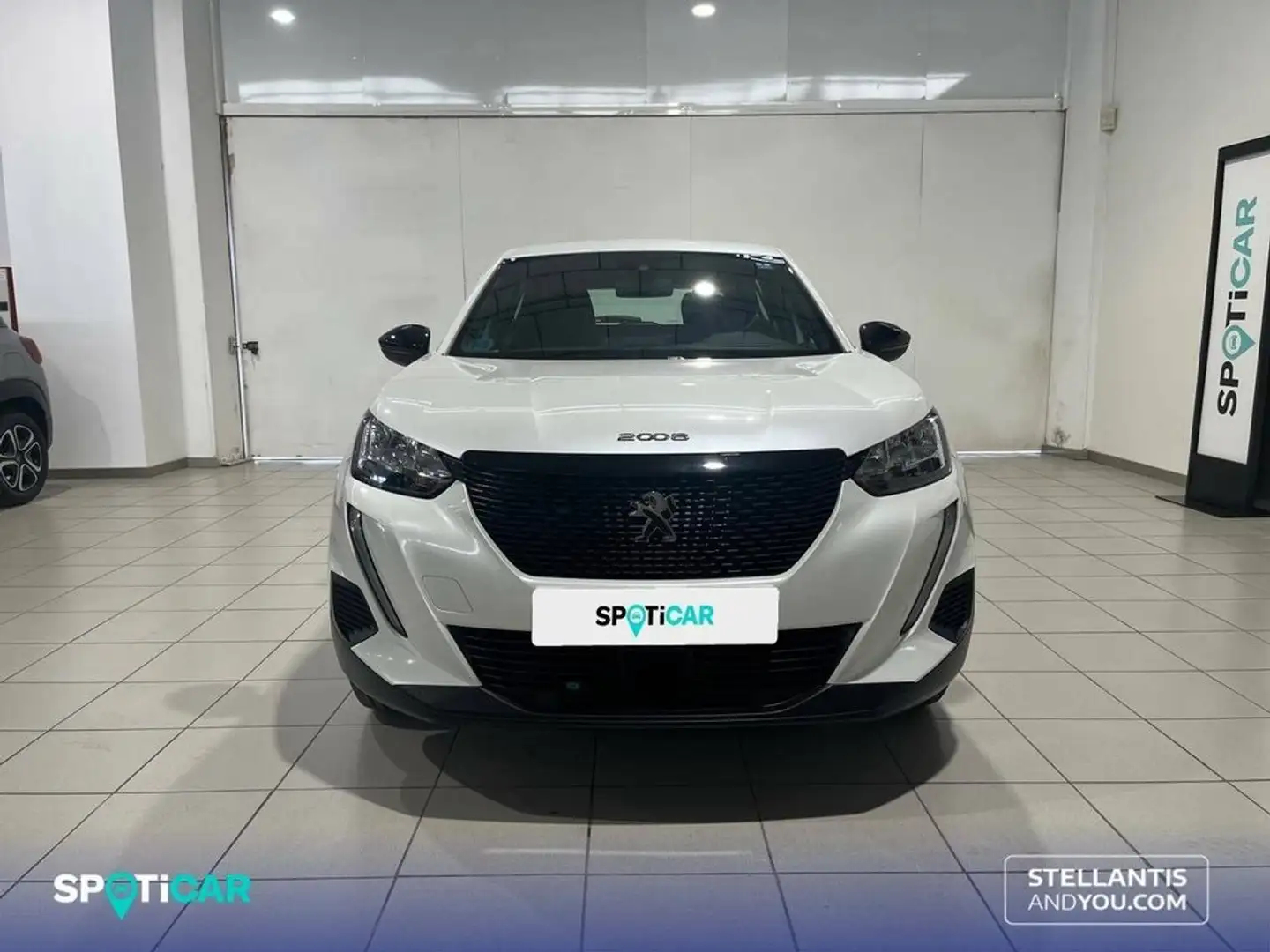 Peugeot 2008 1.5BlueHDi S&S Active Pack EAT8 130 Wit - 2