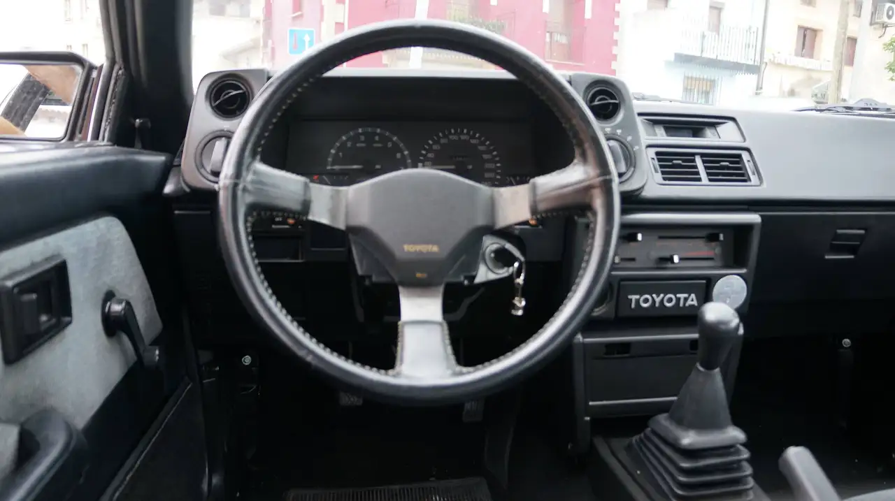 Toyota Corolla AE86 Levin Coupe, foto 8