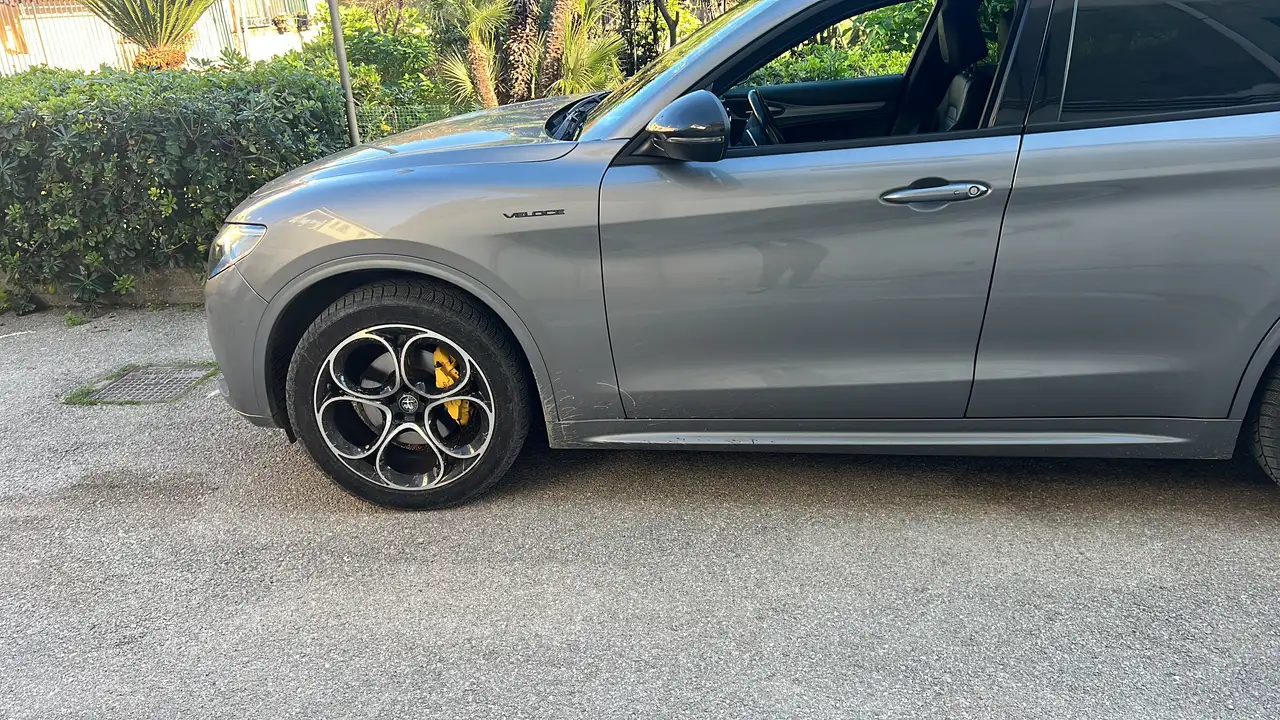 Alfa Romeo Stelvio 2021