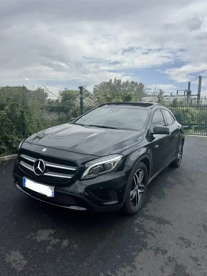Mercedes-Benz GLA 250