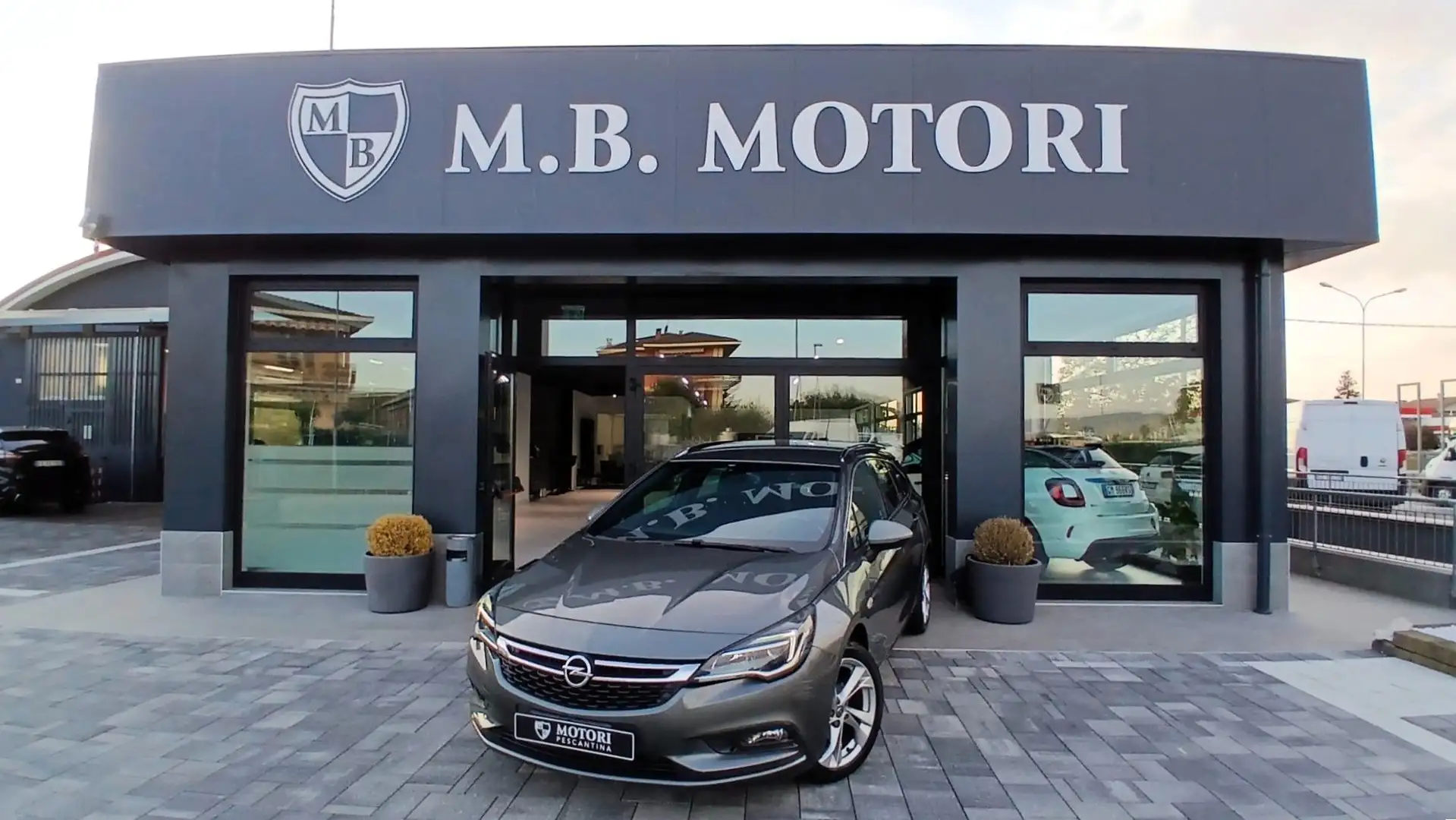 Opel Astra Astra V 2016 Sports Tourer 1.6 Silber - 1