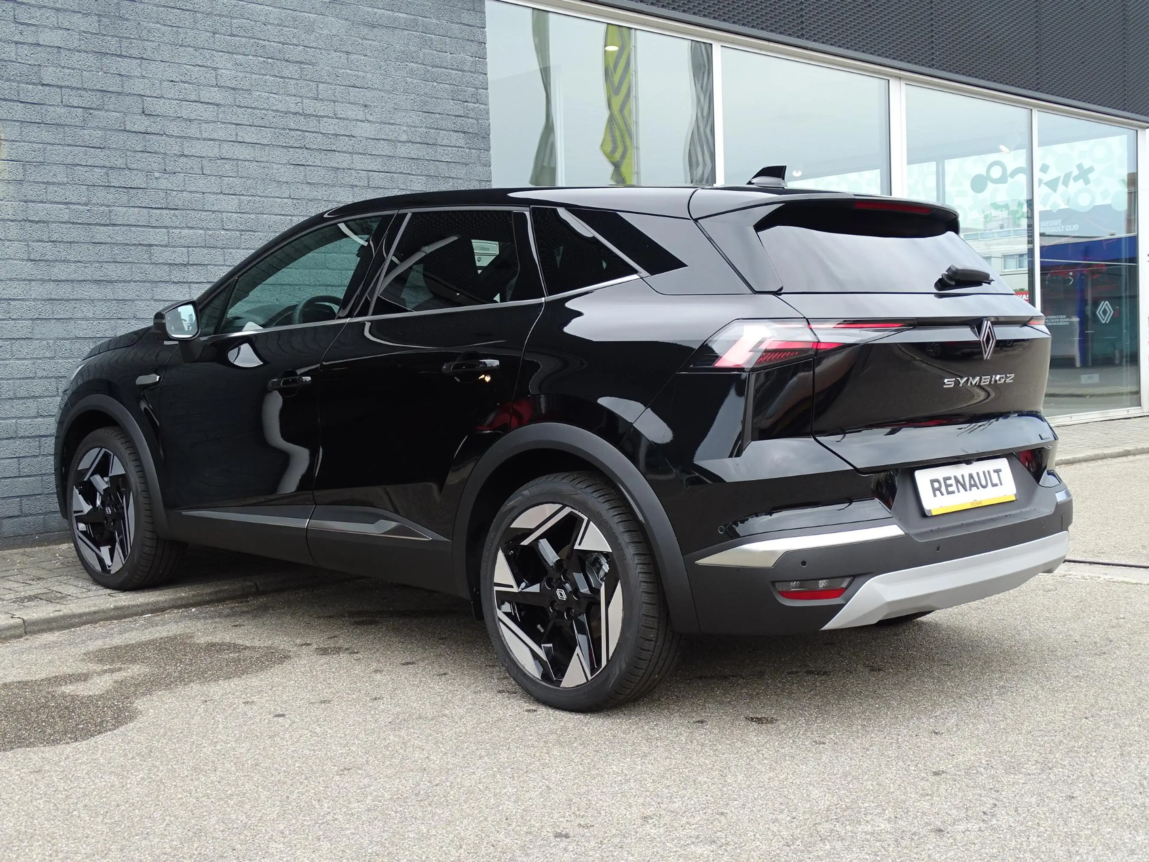 Renault Symbioz 1.8 E-Tech full hybrid 160 iconic | Harman & Kardo — photo 6