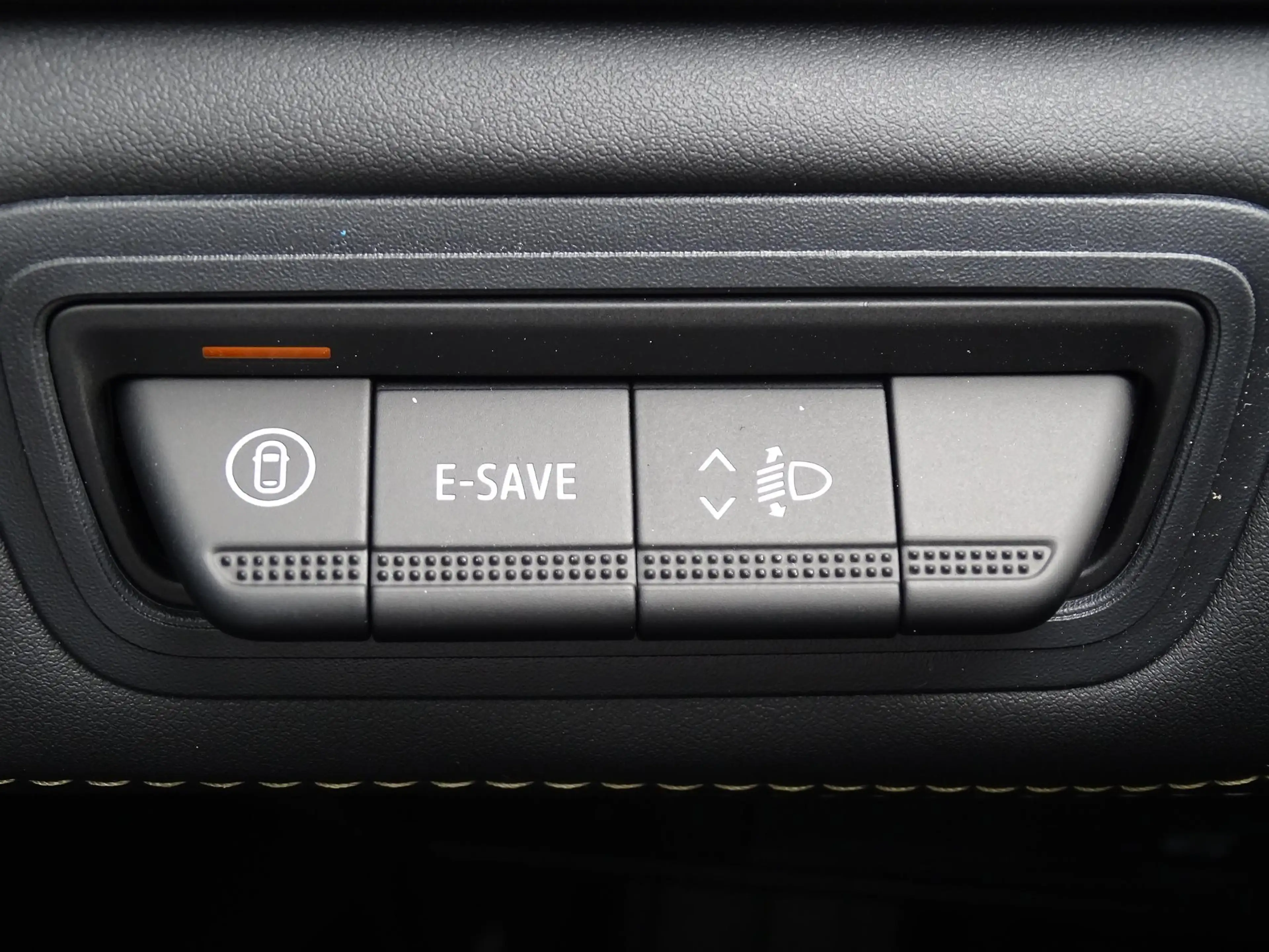 Renault Symbioz 1.8 E-Tech full hybrid 160 iconic | Harman & Kardo — photo 16