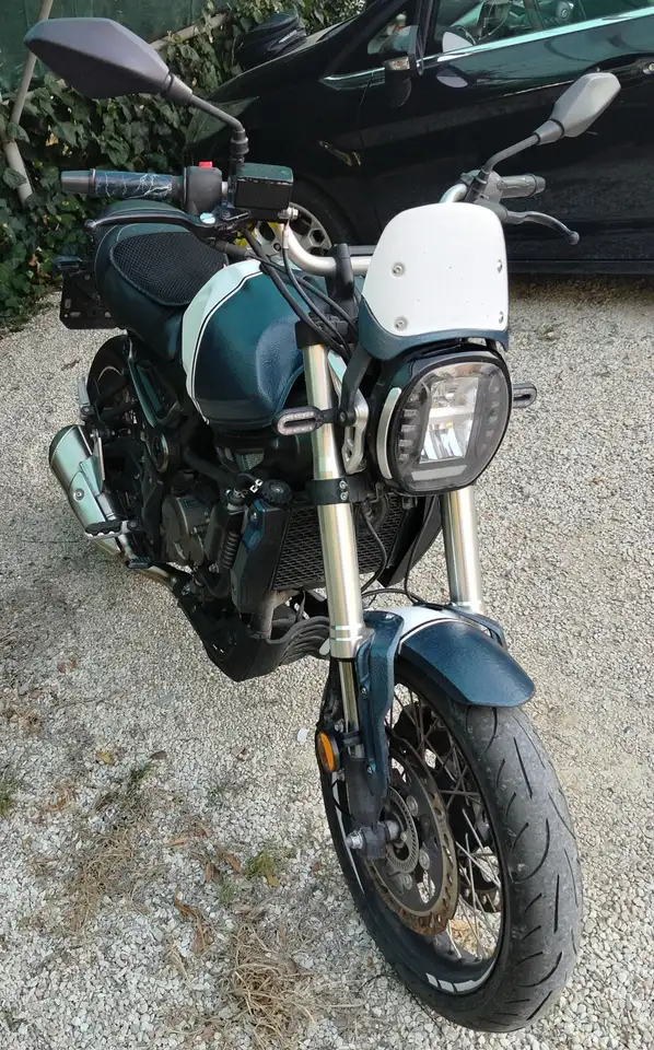 Voge 300AC