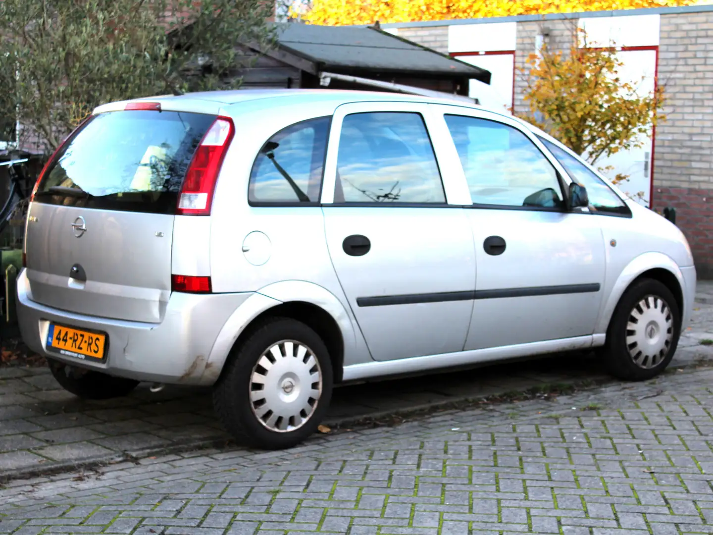 Opel Meriva 1.6-16V Business Grijs - 2