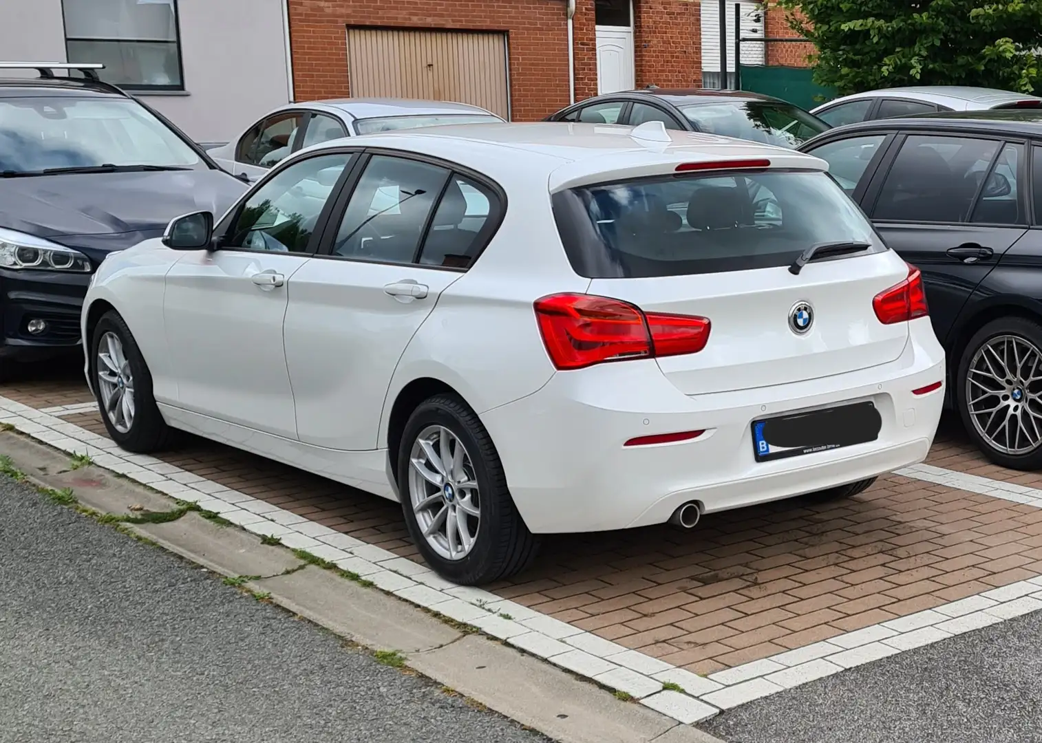BMW 116 116i Advantage Blanc - 1