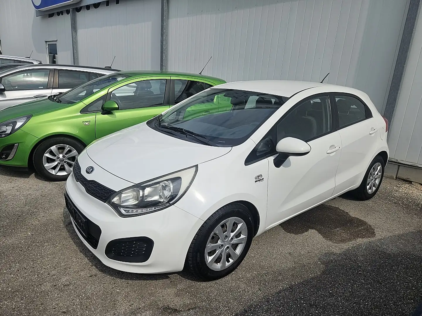 Kia Rio 1,4 CRDi ISG Cool Biały - 2
