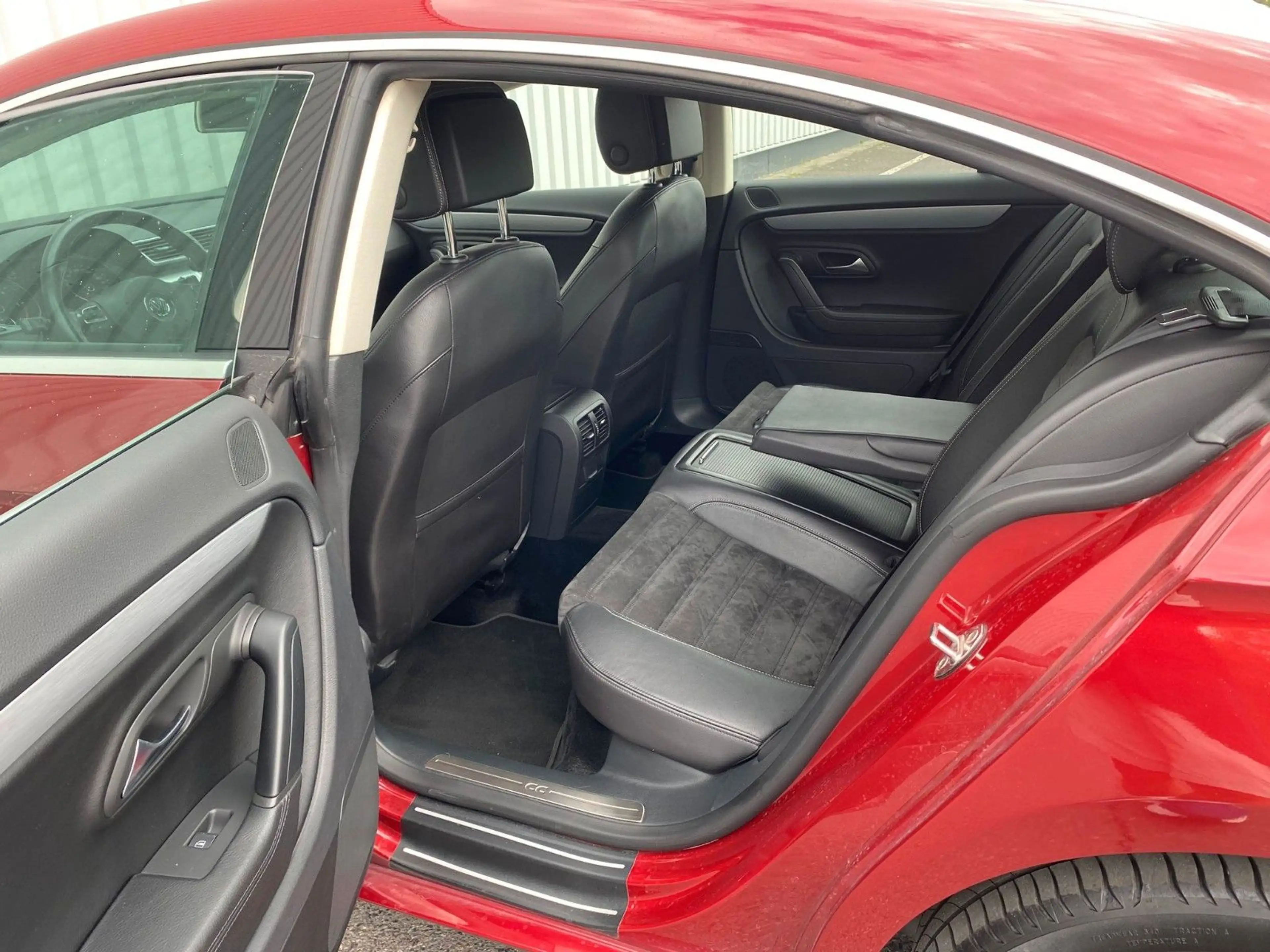 Volkswagen CC BMT sehr gepflegt aus Erstbesitz — photo 11
