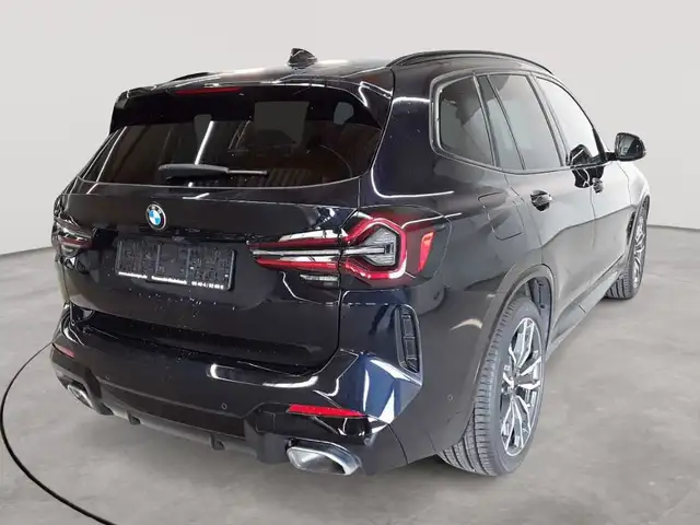 BMW X3 view 4