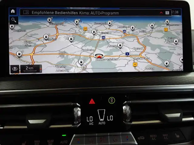 BMW X3 view 12