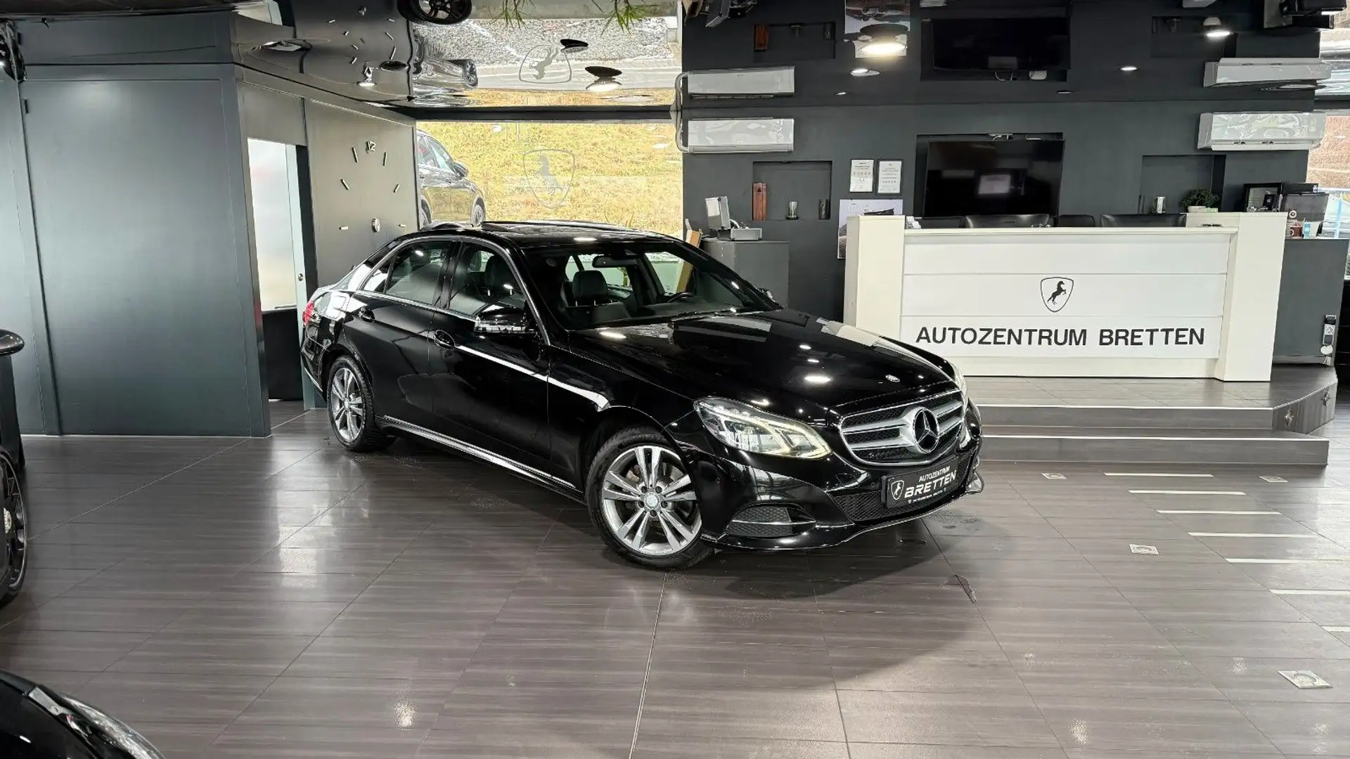 Mercedes-Benz E 220 CDI Limousine*Bi-Xenon*Schiebedach*SHZ Schwarz - 2