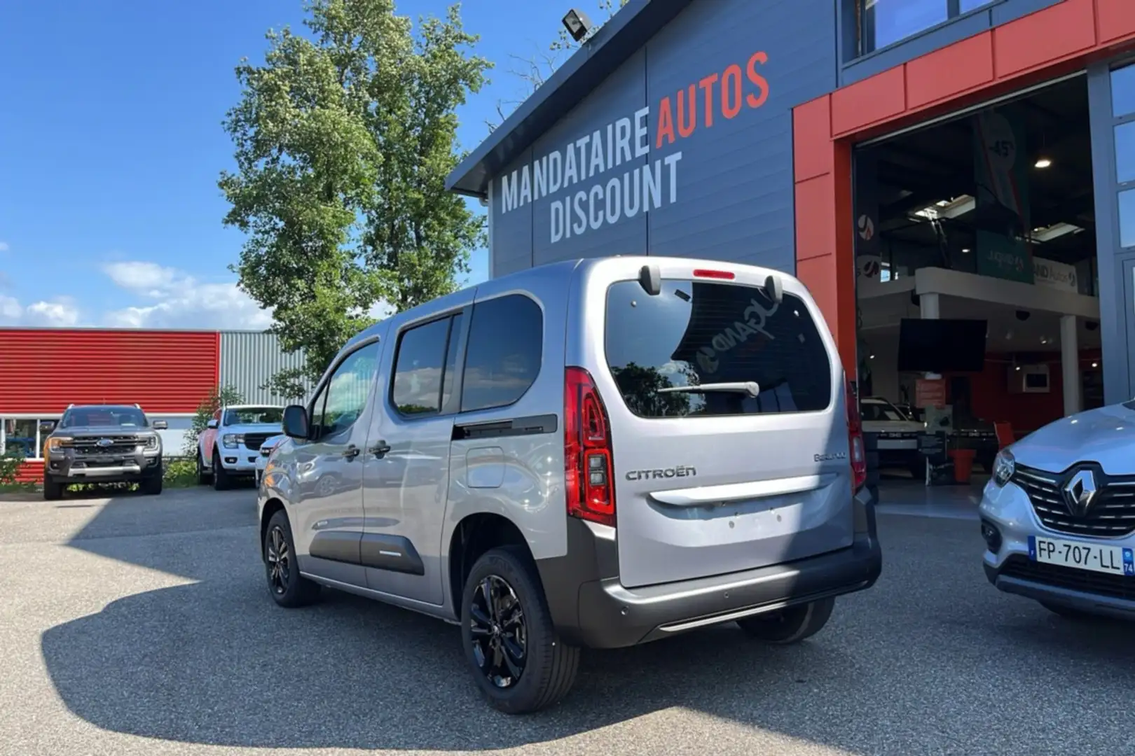 Citroen Berlingo HDI 130 EAT8 PLUS SURÉQUIPÉ Gris - 1