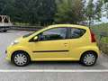 Peugeot 107 Urban 1,0 3T Export benzin Gelb - thumbnail 5