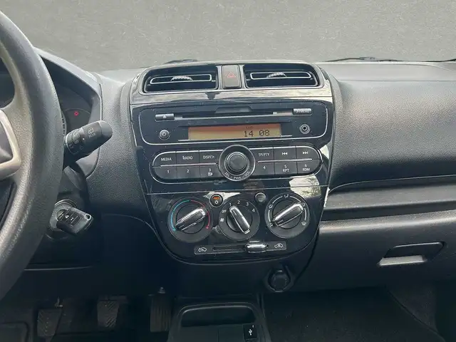 Mitsubishi Space Star view 12