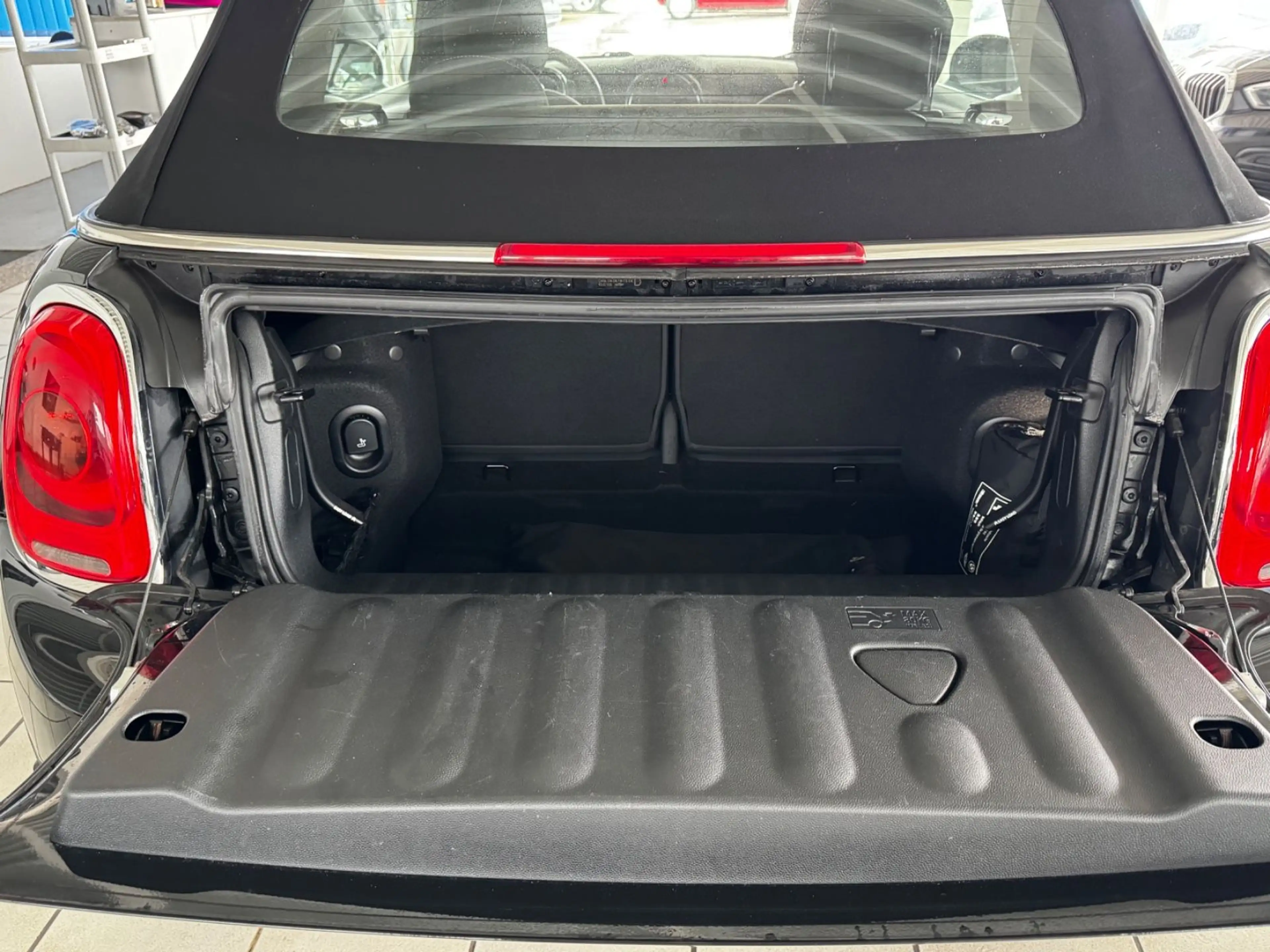 MINI One Cabrio/2.HD/KLIMA/SHZ/PDC/BT/TEL/ALU — photo 12