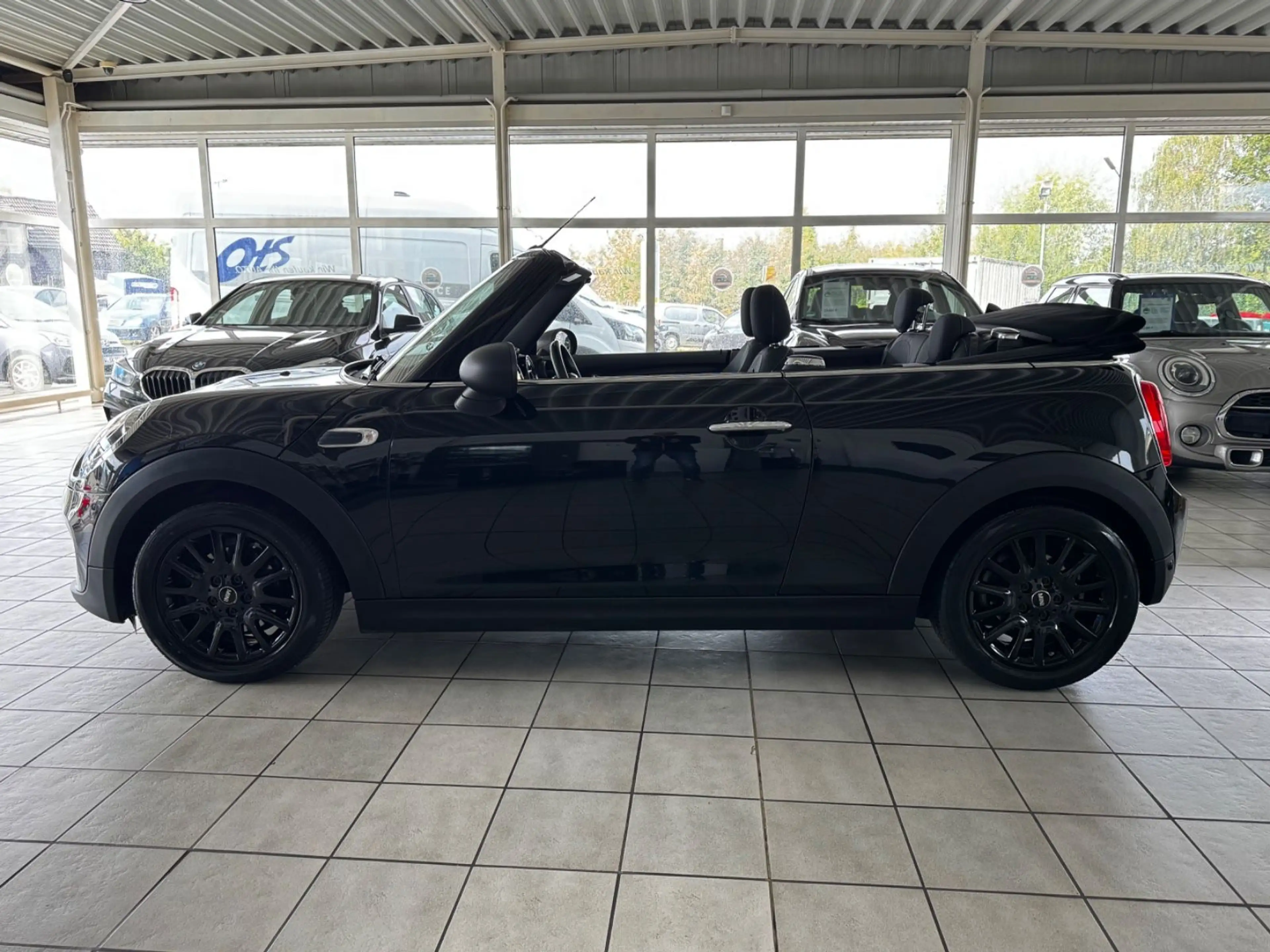 MINI One Cabrio/2.HD/KLIMA/SHZ/PDC/BT/TEL/ALU — photo 13