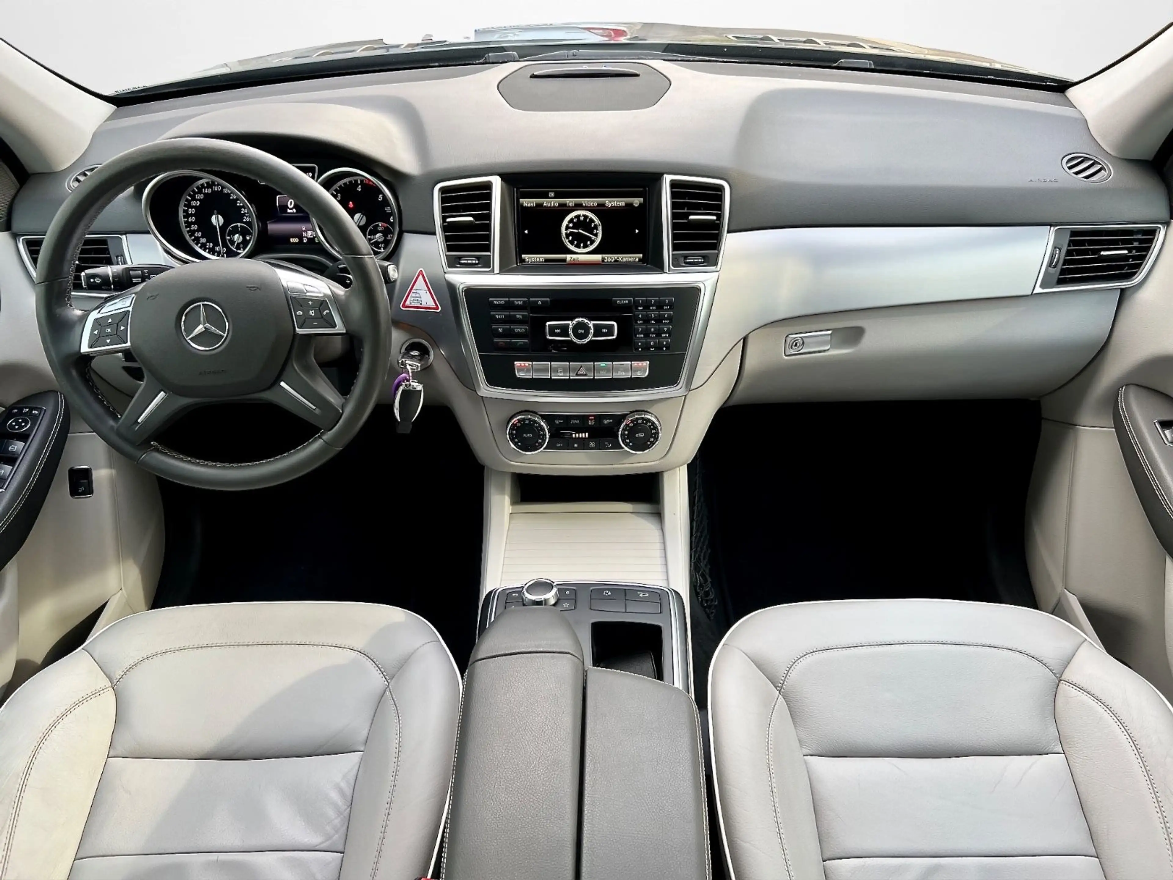 Mercedes-Benz ML 250 BT*7G-Tr*XENON*SHD*VOLLLEDER*360°*AHK* — photo 13