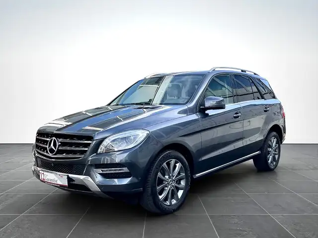 Mercedes-Benz ML 250 BT*7G-Tr*XENON*SHD*VOLLLEDER*360°*AHK*