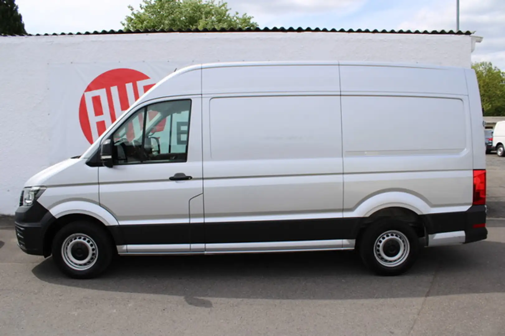 Volkswagen Crafter 35 2.0 TDI Kasten MR HD FWD Navi Ahk PDC Argent - 2