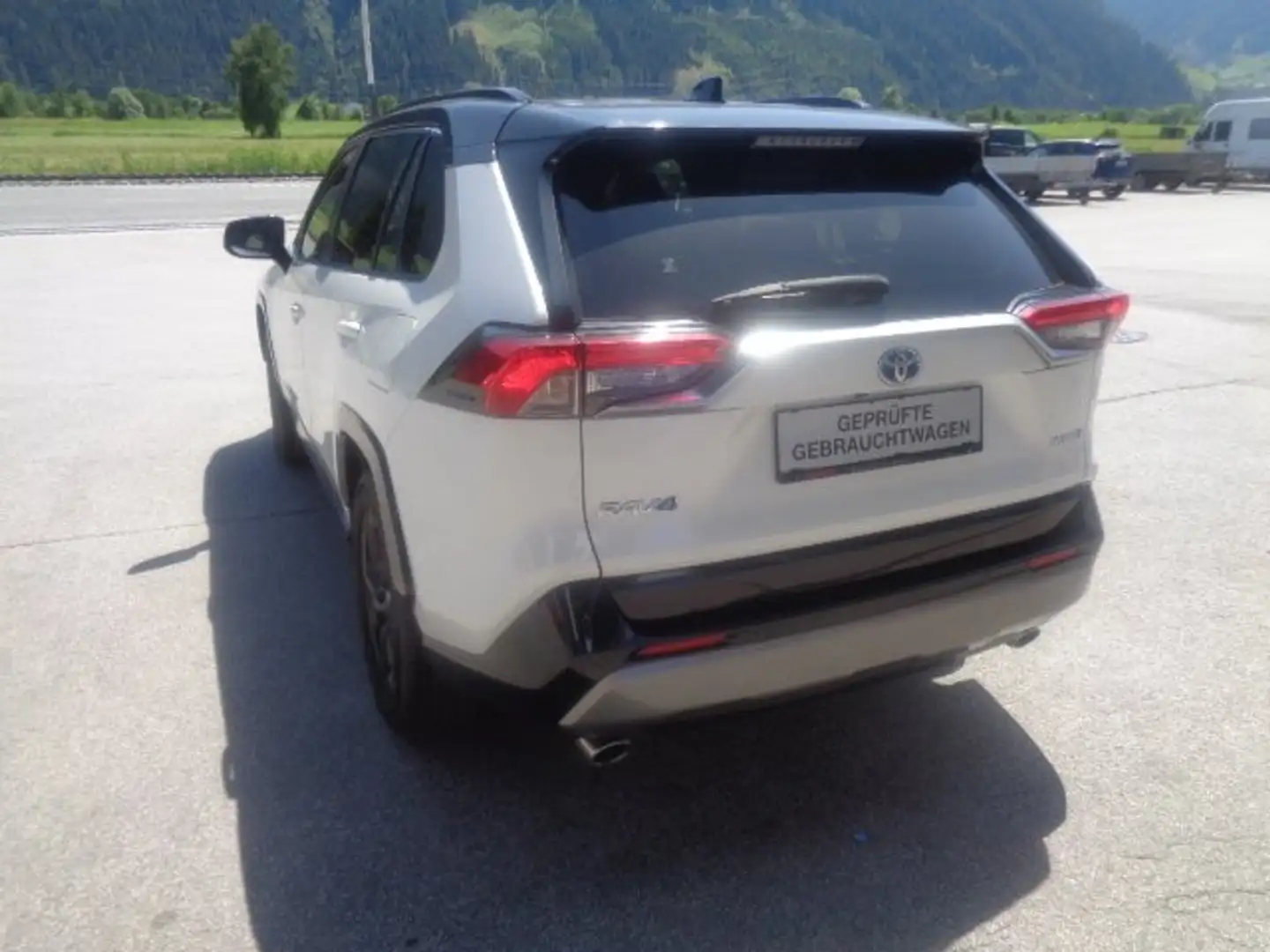 Toyota RAV 4 RAV4 2,5 Hybrid Style 2WD Aut. Weiß - 2