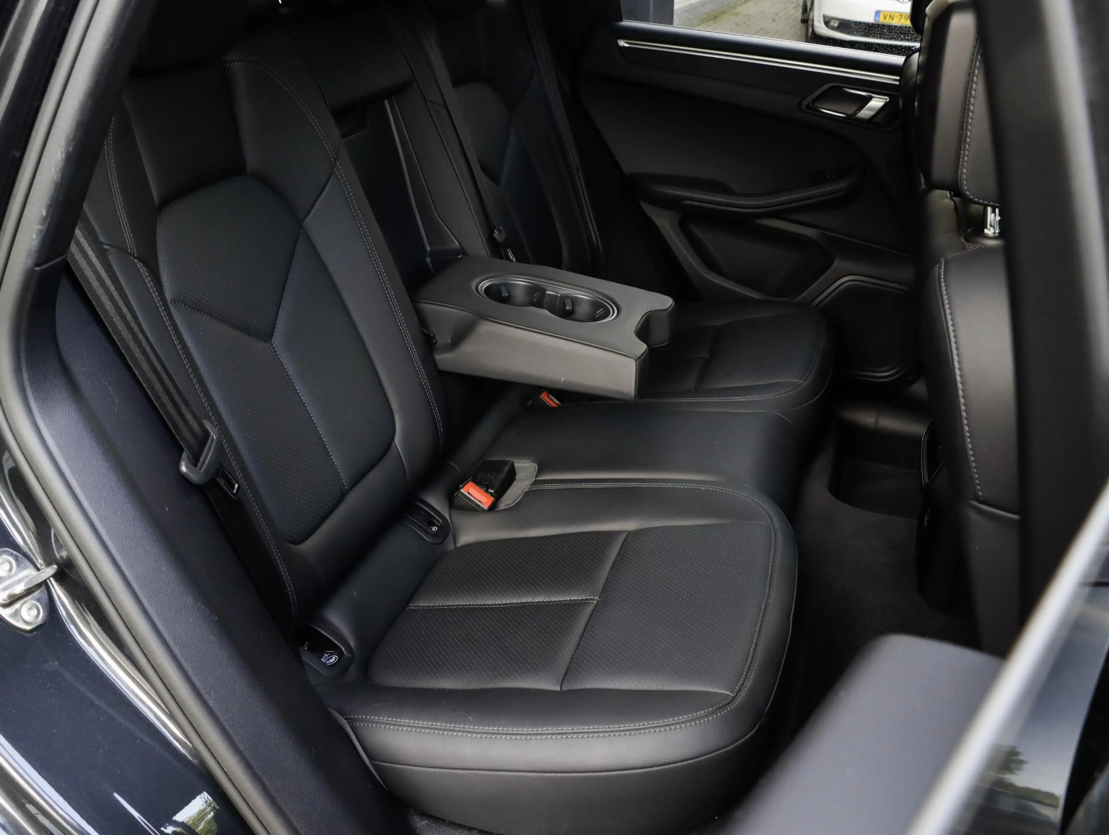 Porsche Macan 2.0 Panodak | PASM | Stoelventilatie | Standkachel — photo 15