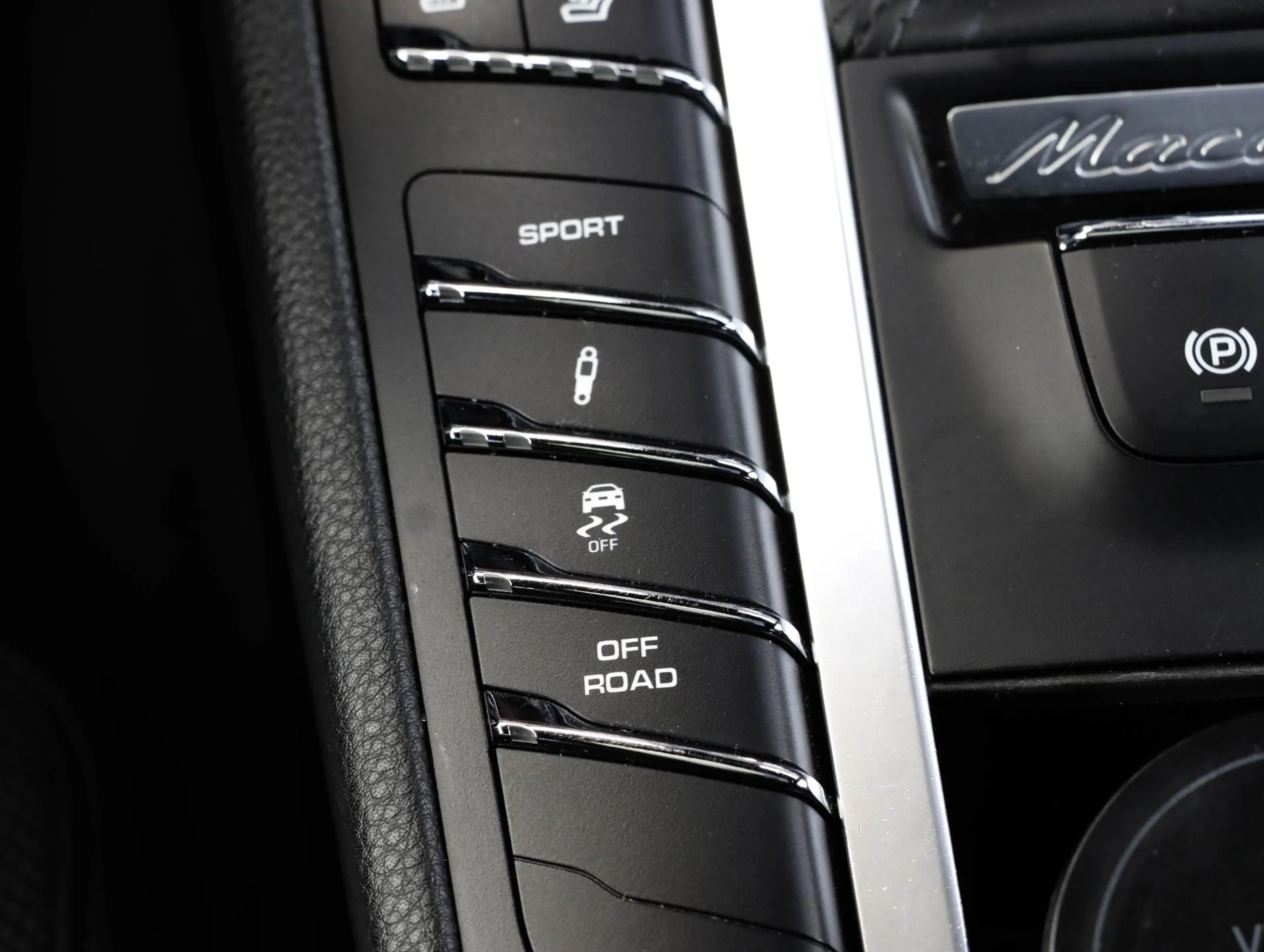 Porsche Macan 2.0 Panodak | PASM | Stoelventilatie | Standkachel — photo 28