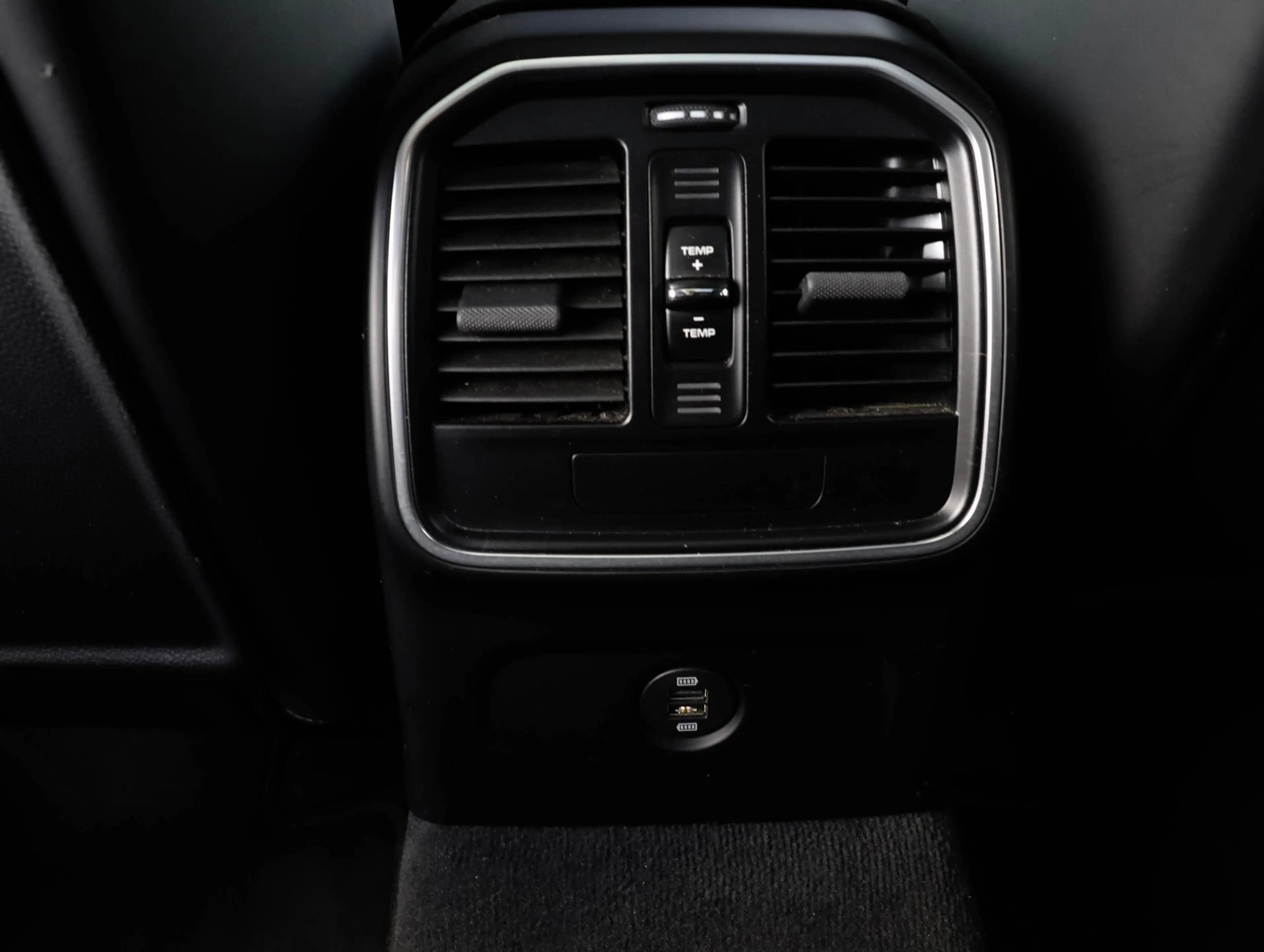 Porsche Macan 2.0 Panodak | PASM | Stoelventilatie | Standkachel — photo 22