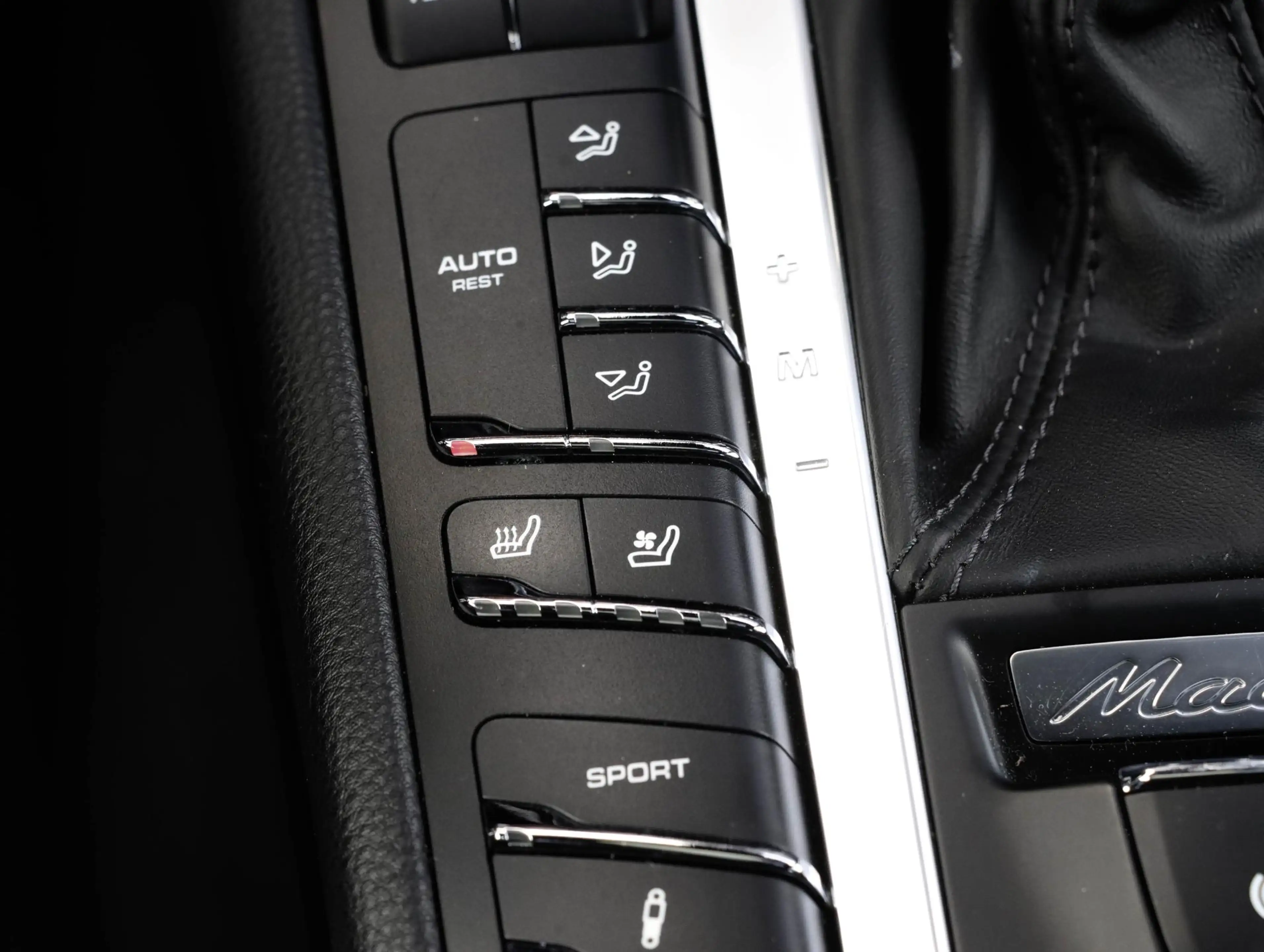 Porsche Macan 2.0 Panodak | PASM | Stoelventilatie | Standkachel — photo 27