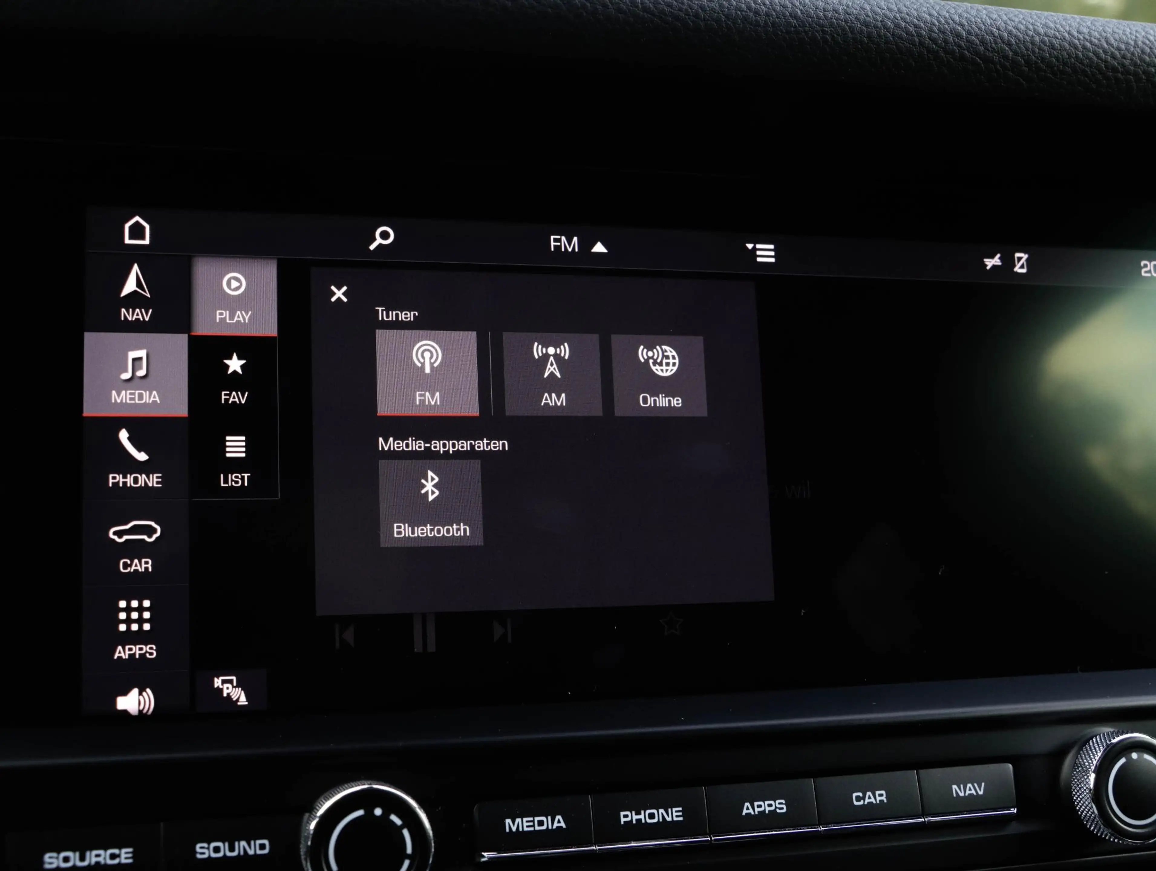 Porsche Macan 2.0 Panodak | PASM | Stoelventilatie | Standkachel — photo 38