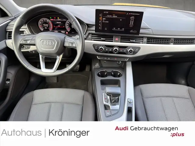 Audi A4 Avant view 13