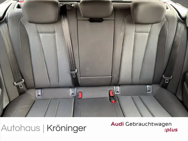 Audi A4 Avant view 10