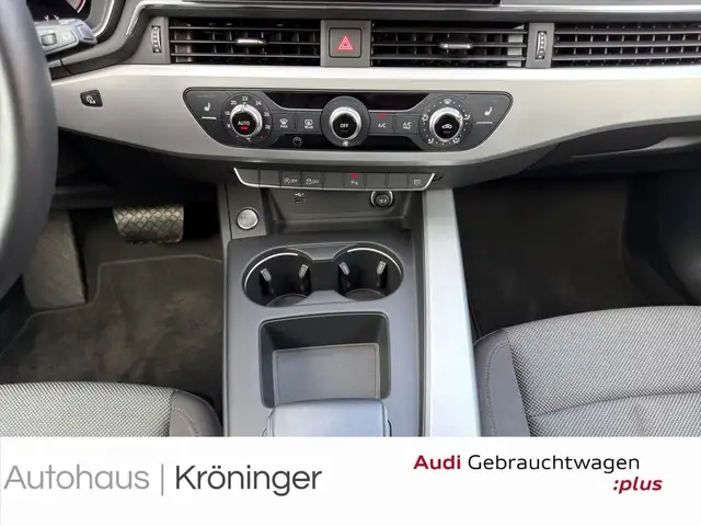 Audi A4 Avant view 14